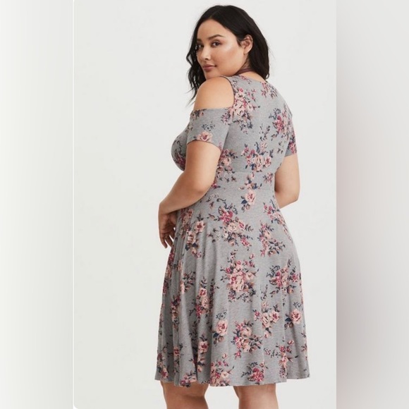 Grey Floral Jersey Cold Shoulder Mini Dress size 3 - Picture 14 of 14